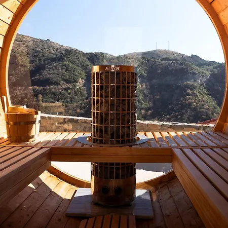 Lagadia 4 Seasons فندق لاغاديا