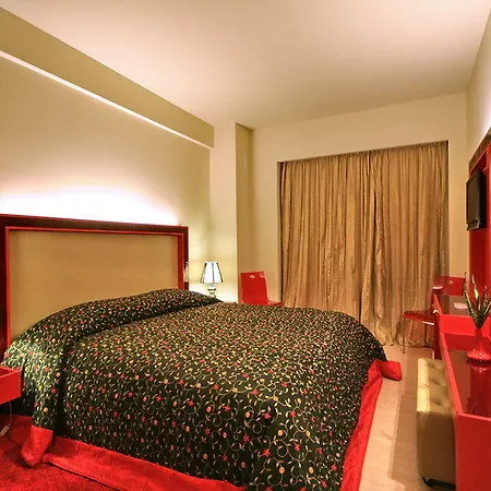 Lagadia 4 Seasons Hotel 3*