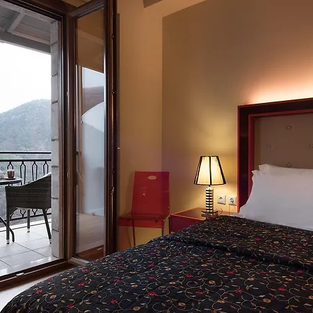Lagadia 4 Seasons Hotell