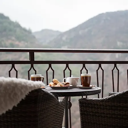 Hotel Lagadia 4 Seasons 3*